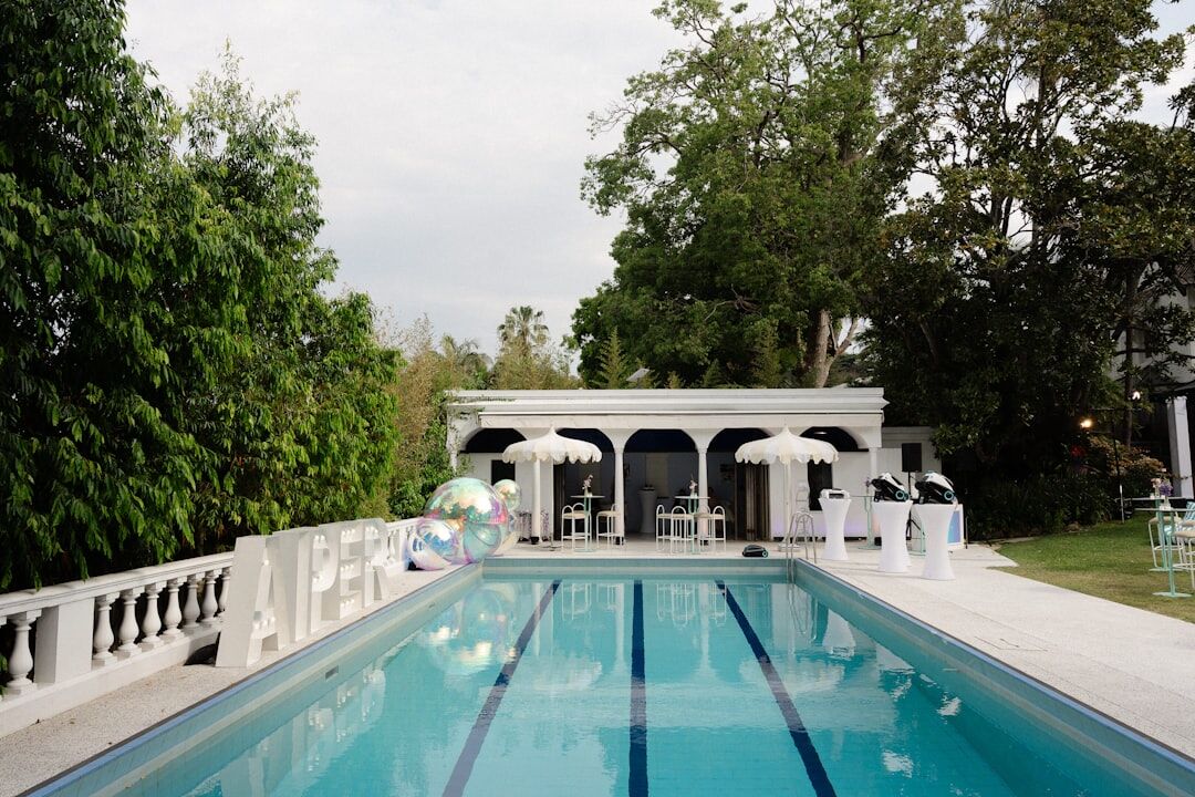luxury hollywood garden